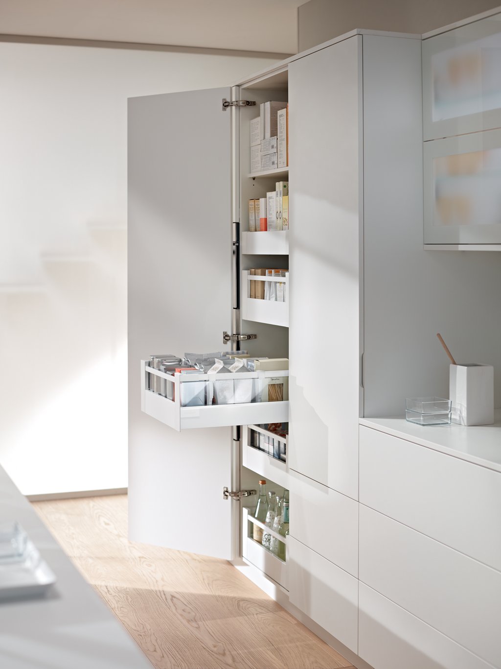 Cemux kování pro potravinovou skříň A Box bílý modul 450 mm