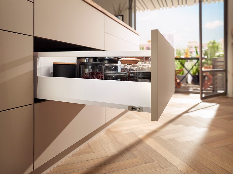 Merivobox 40 kg bílá E 300 mm Blumotion/TOB