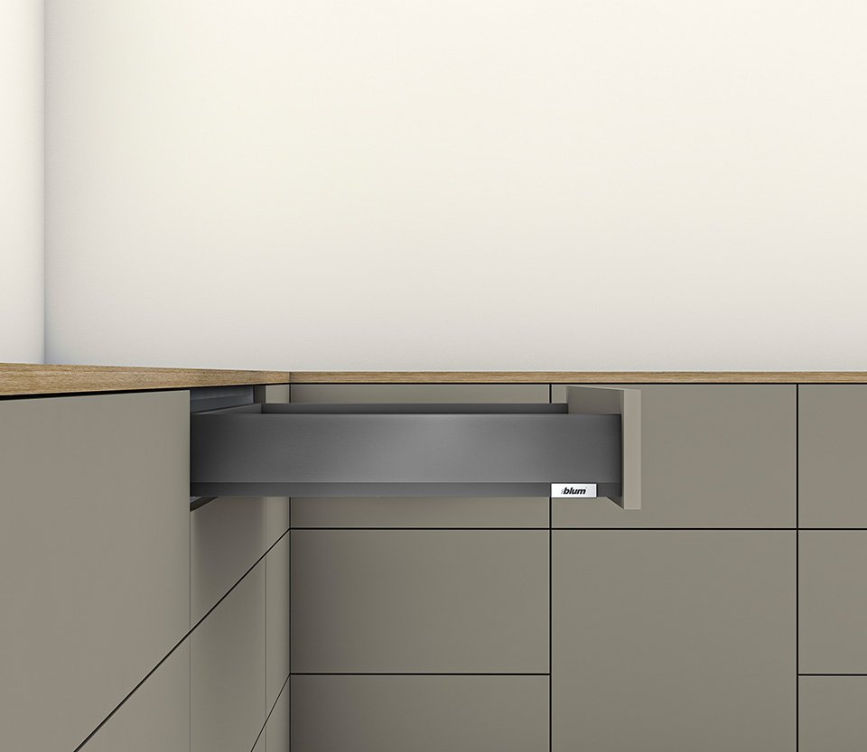 Merivobox 70 kg šedá M 550 mm Blumotion/TOB