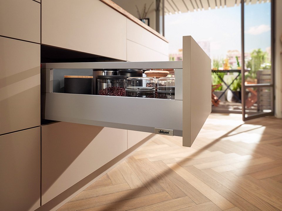 Merivobox 40 kg šedá E 300 mm Blumotion/TOB