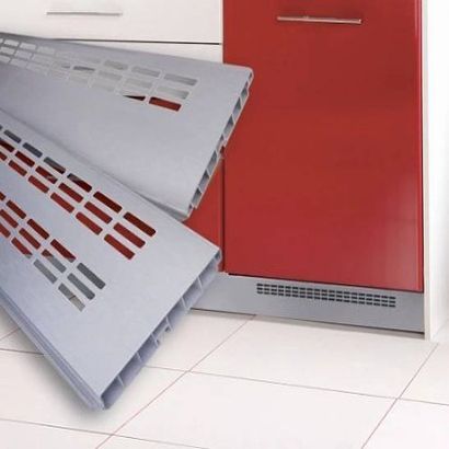 Plastové sokly a výseky do soklů