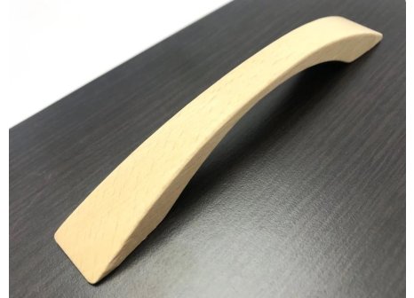 Úchytka Sisa dřevěná buk lakovaný