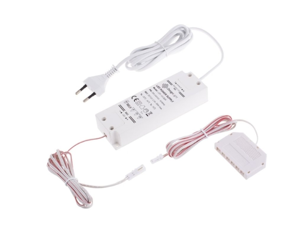 LED napáječ 12V 33W s rozvaděčem, 6 světel