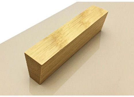 Úchytka Hubert dřevěná dub lakovaný