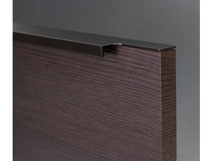 Narážecí úchytová lišta UKS-11F -RAL 9005 černá