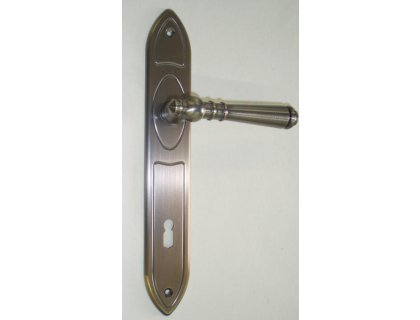 Tradition štítové dveřní kování s pružinou klika/koule starobronz